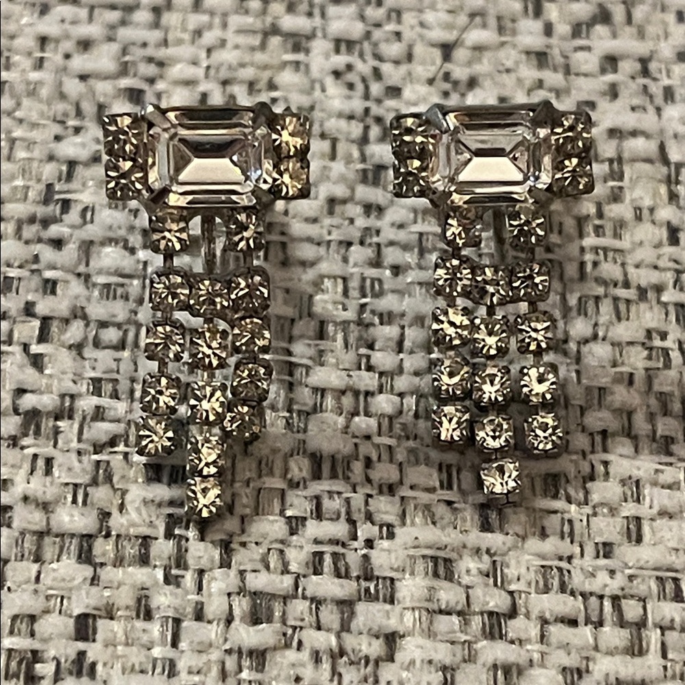 Silver Tone Crystal Drop Clip On Earrings‎